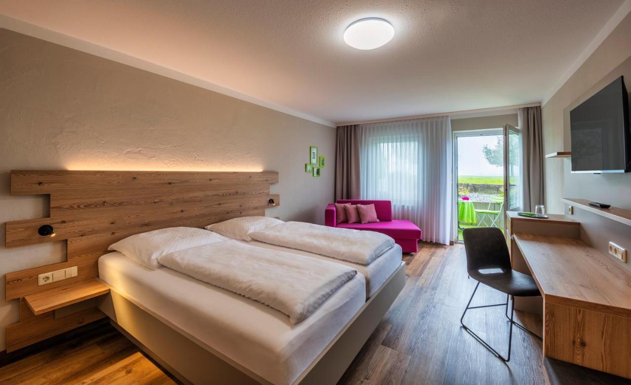 Apfelbluete Bed & Breakfast 8 Km Vom Bodensee ザーレム エクステリア 写真